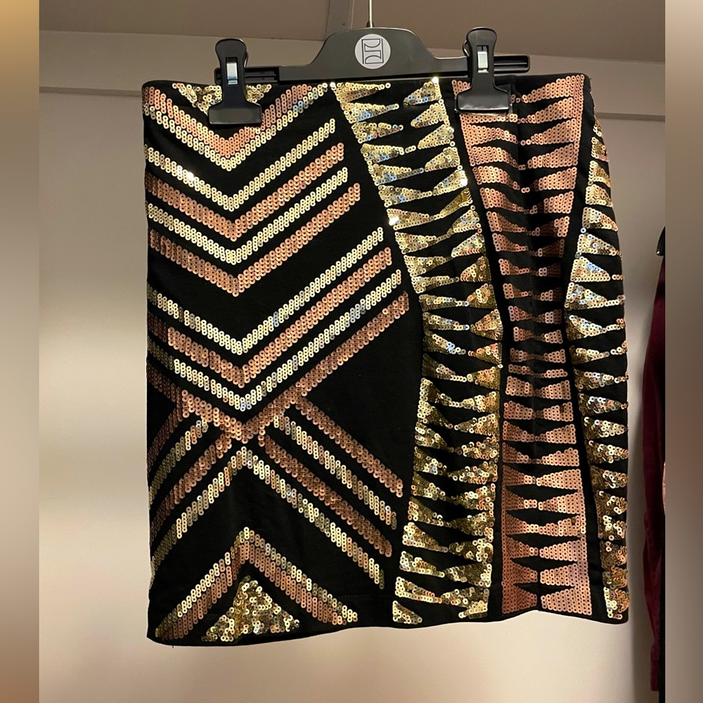 Women’s sequins skirt!